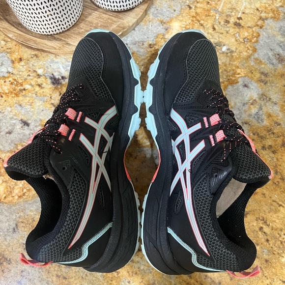 ASICS Gel Venture 8 size 6.5 - Picture 5 of 8